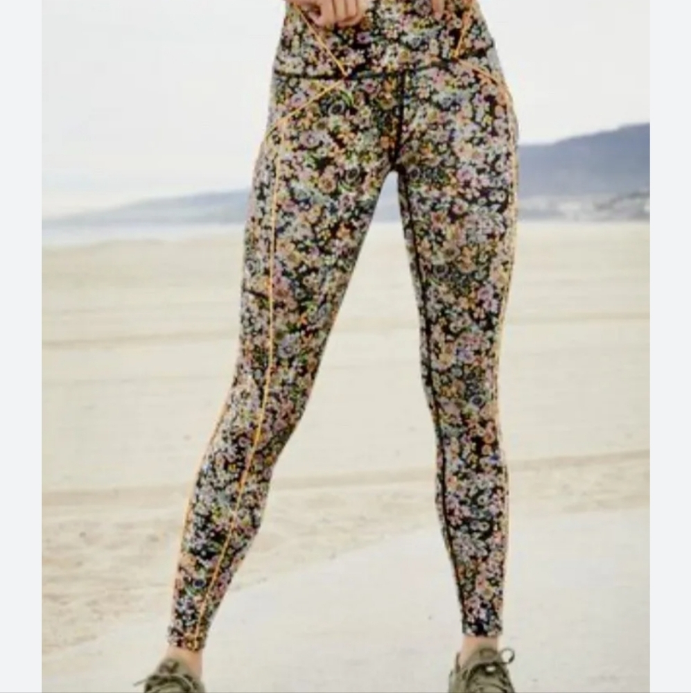 Free people movement Legging eden floral black size m